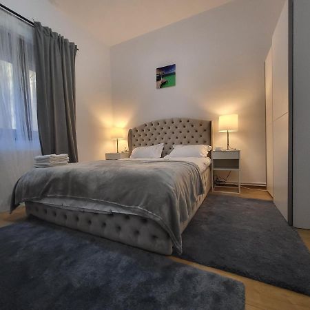 Апартаменти Carmen Housing 2 Бухарест Екстер'єр фото