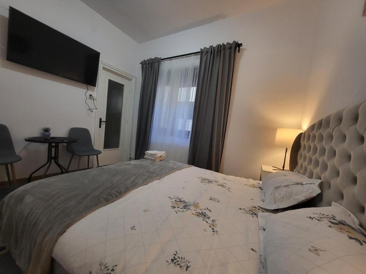 Апартаменти Carmen Housing 2 Бухарест Екстер'єр фото